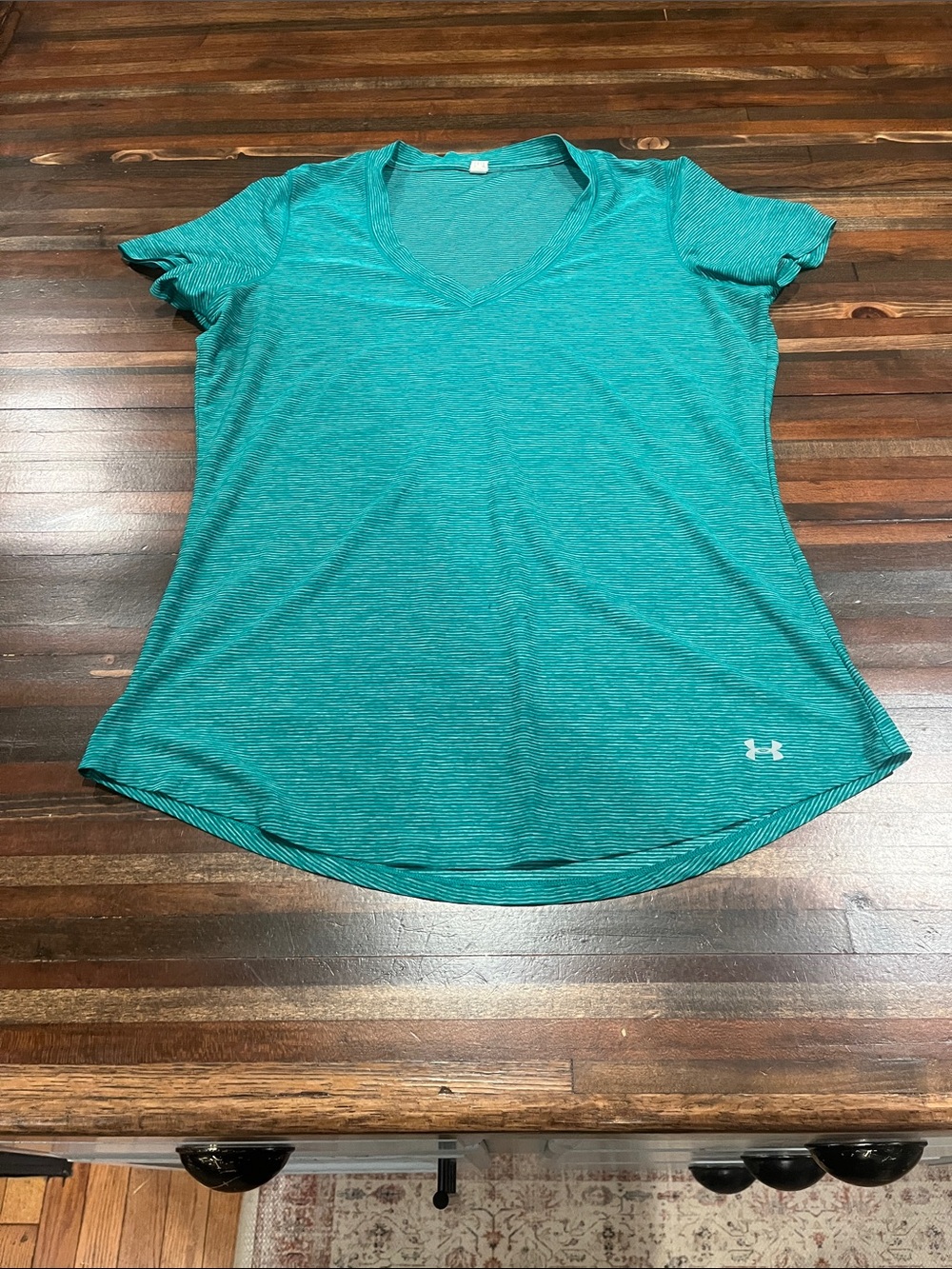 Under Armour Women's Teal/green Short-Sleeve V-Neck Performance Tee large